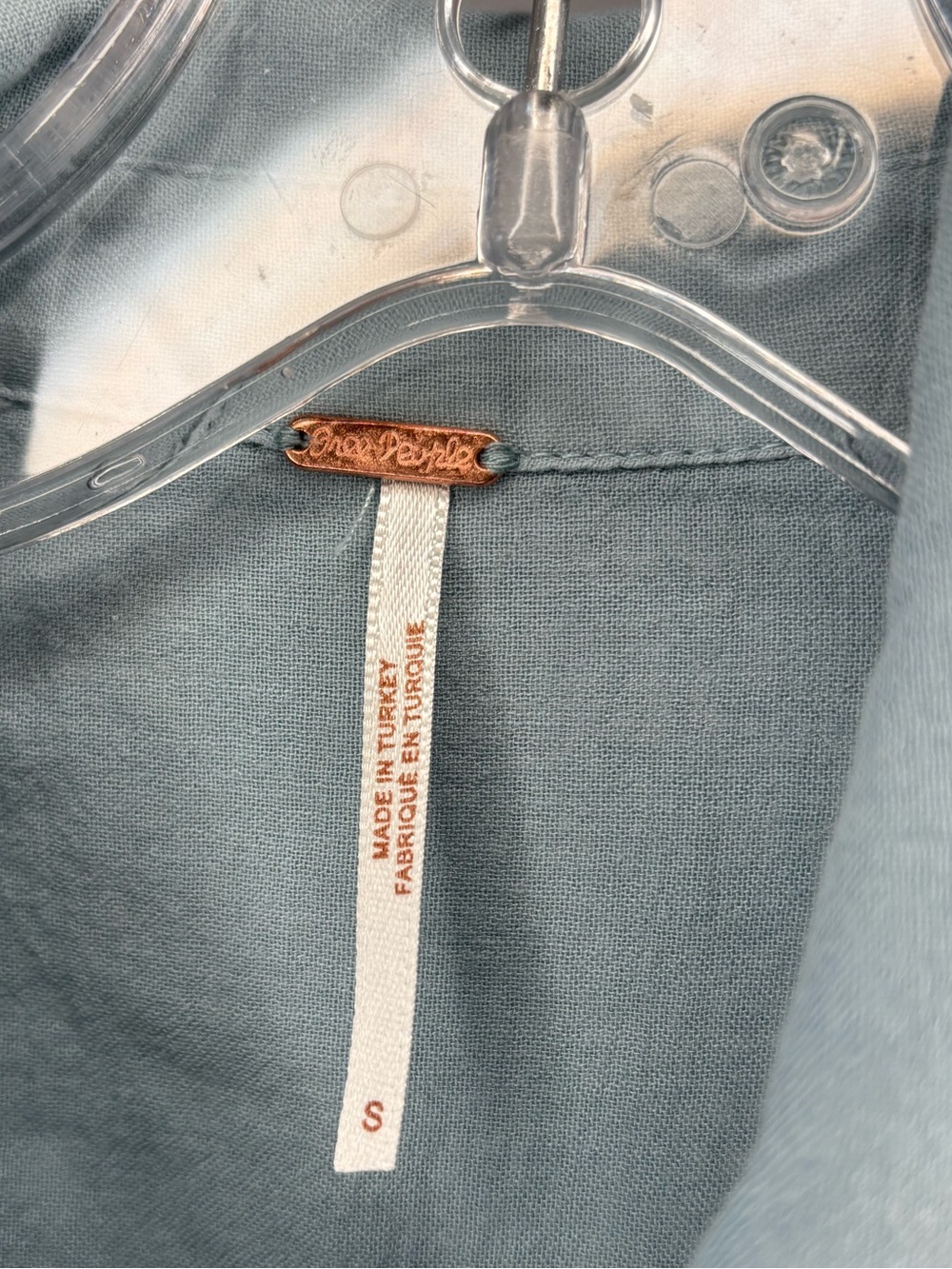 Free People We The Free ‘Made For Sun’ linen oversized shirt faded denim, Small - Picture 6 of 8